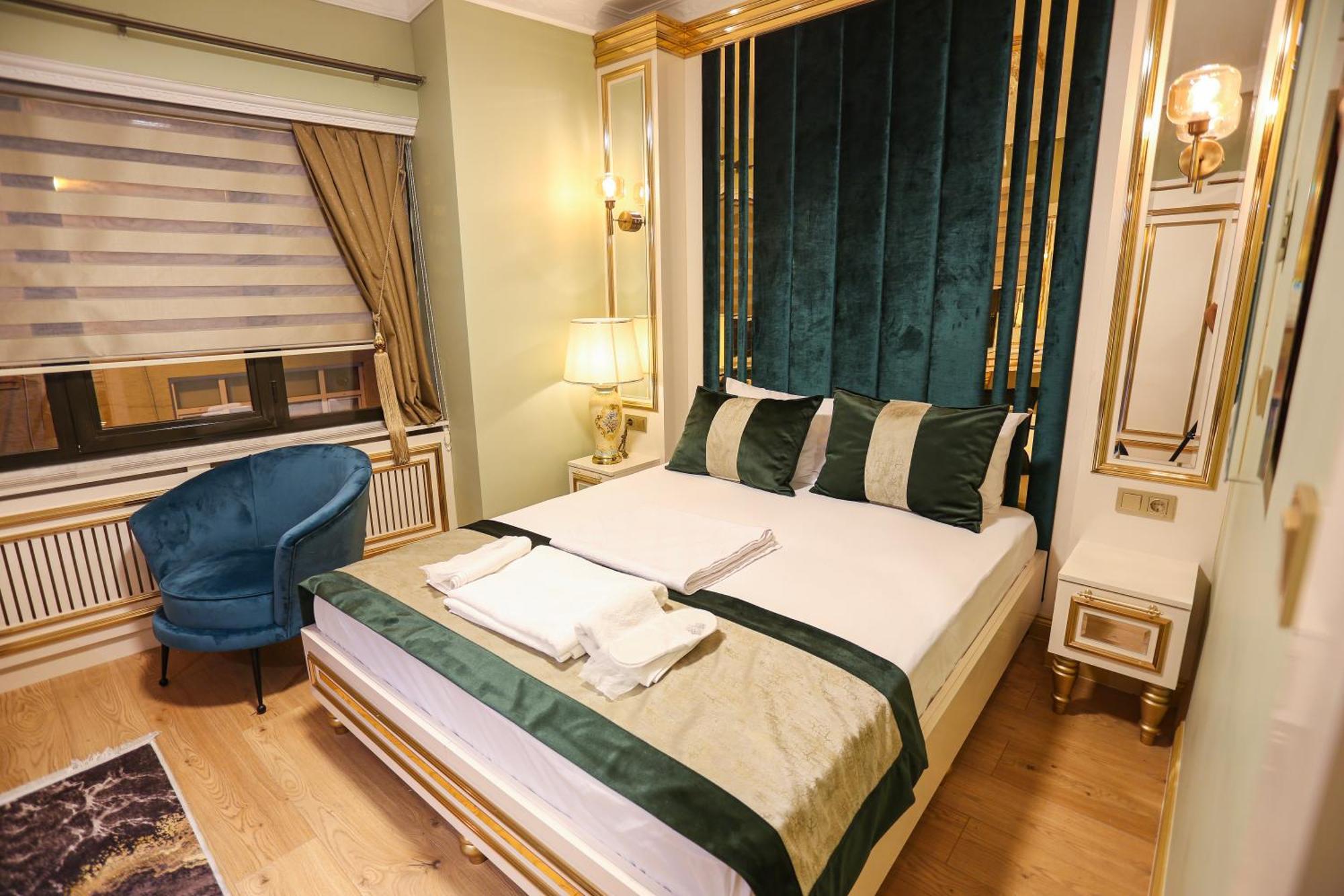 Whitemoon Hotel Suites Taksim Istanbul Bagian luar foto